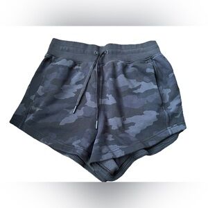 Lululemon Inner Glow Short 3" *Terry Women’s 6 Heritage 365 Camo Deep Coal Multi